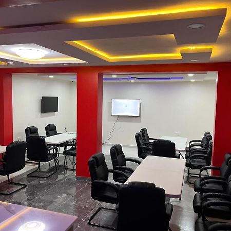 De Rigg Place, Surulere ラゴス エクステリア 写真