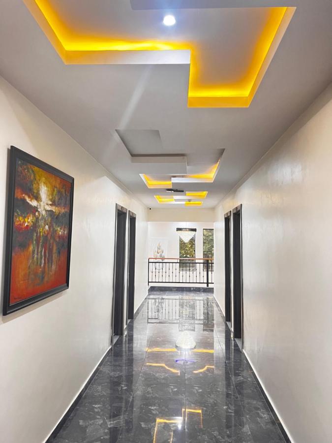 De Rigg Place, Surulere ラゴス エクステリア 写真
